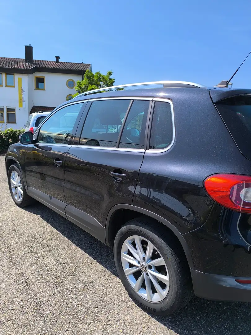 Volkswagen Tiguan Sport Schwarz - 2