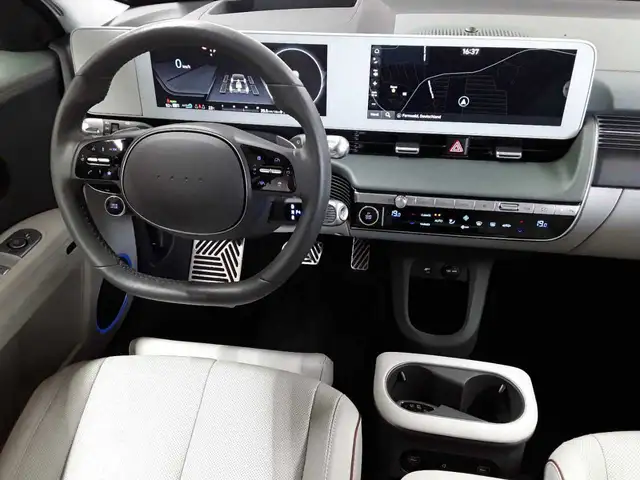 Hyundai Ioniq view 10