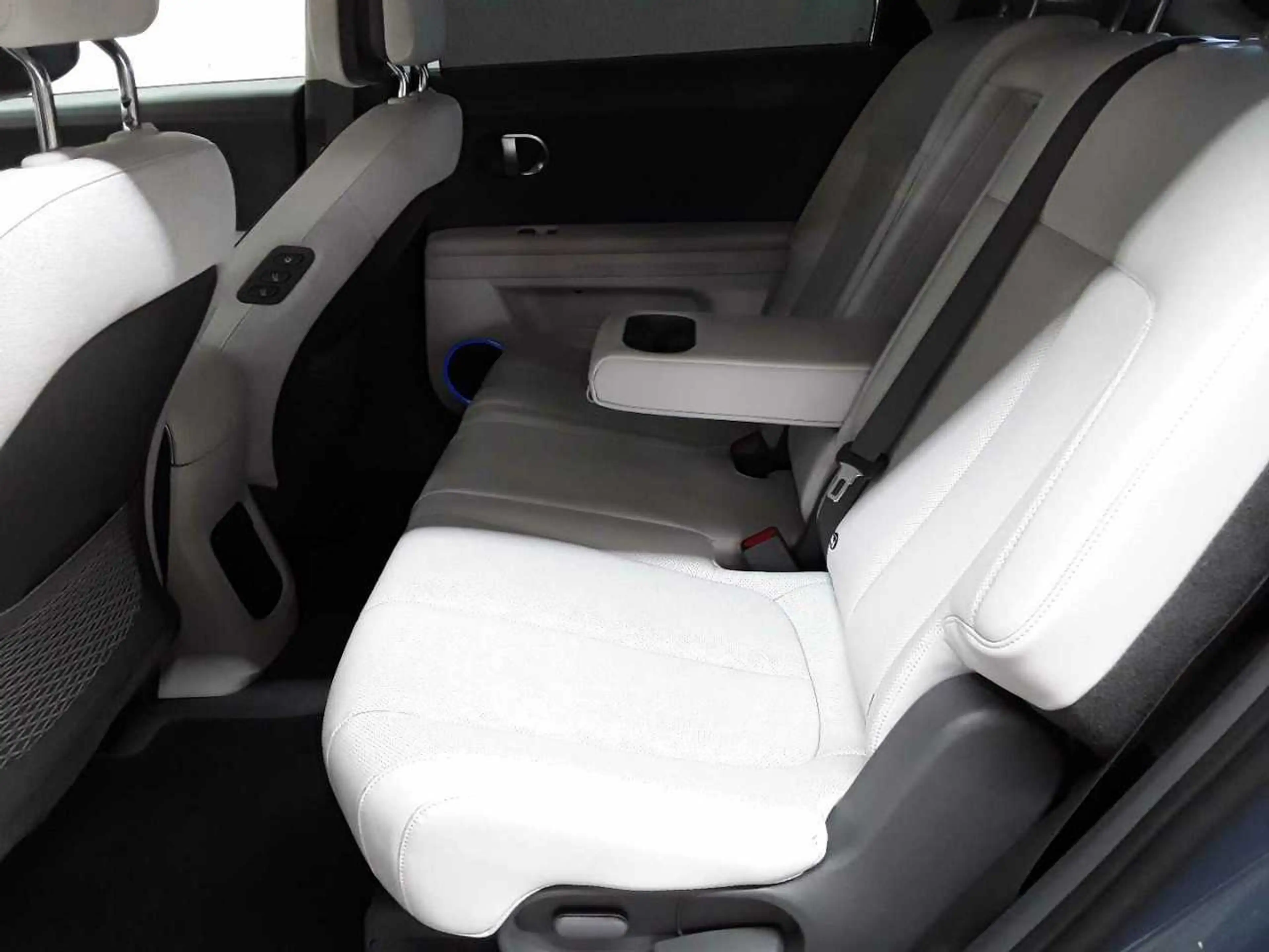 Hyundai IONIQ 5 77,4 kWh 4WD Uniq PANO LEDER — photo 13
