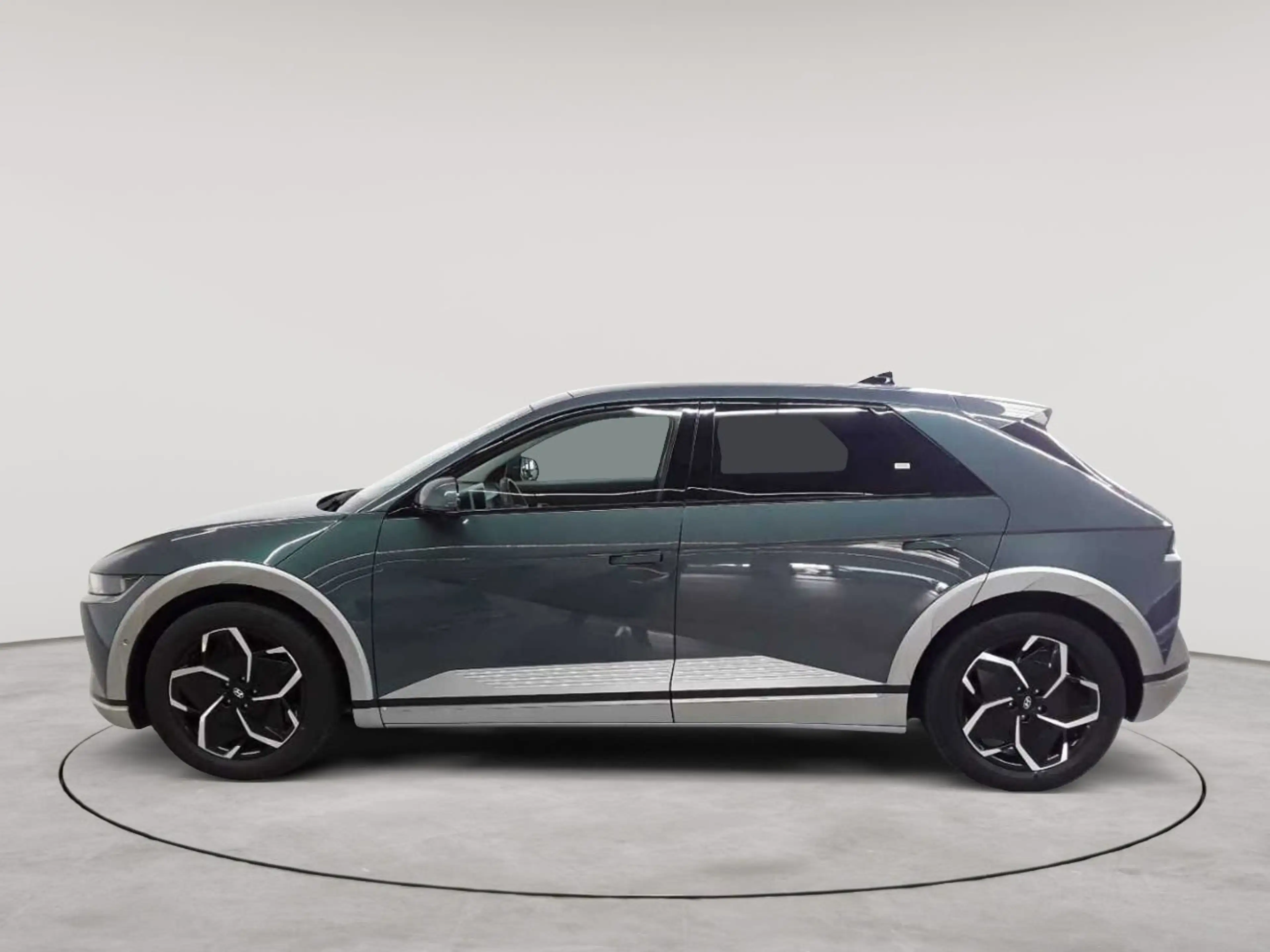 Hyundai IONIQ 5 77,4 kWh 4WD Uniq PANO LEDER — photo 6