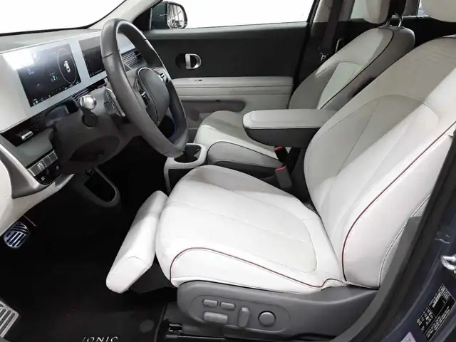 Hyundai Ioniq view 7