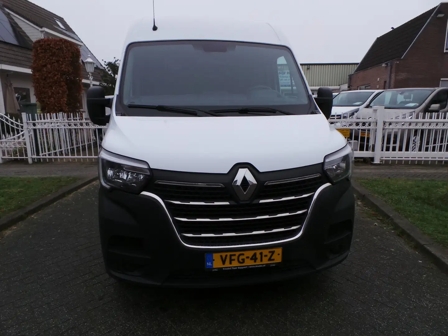 Renault Master T35 2.3 dCi 135 L2H2 DC 7 persoons,Airco,Cruise,Pd Wit - 2