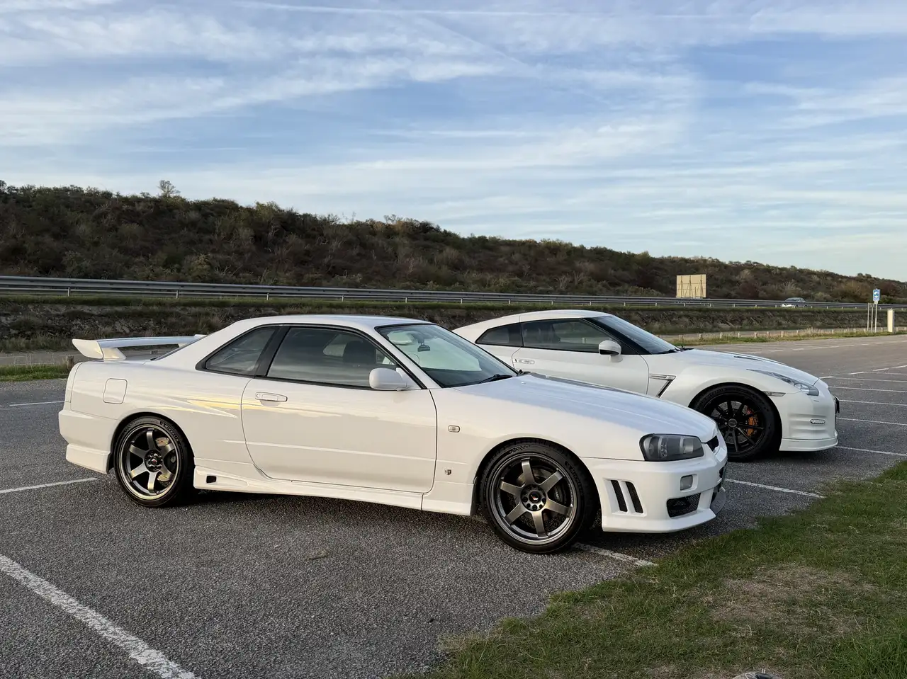 Nissan Skyline R34 GT-T Altia 1998 Super White 281HP, foto 1