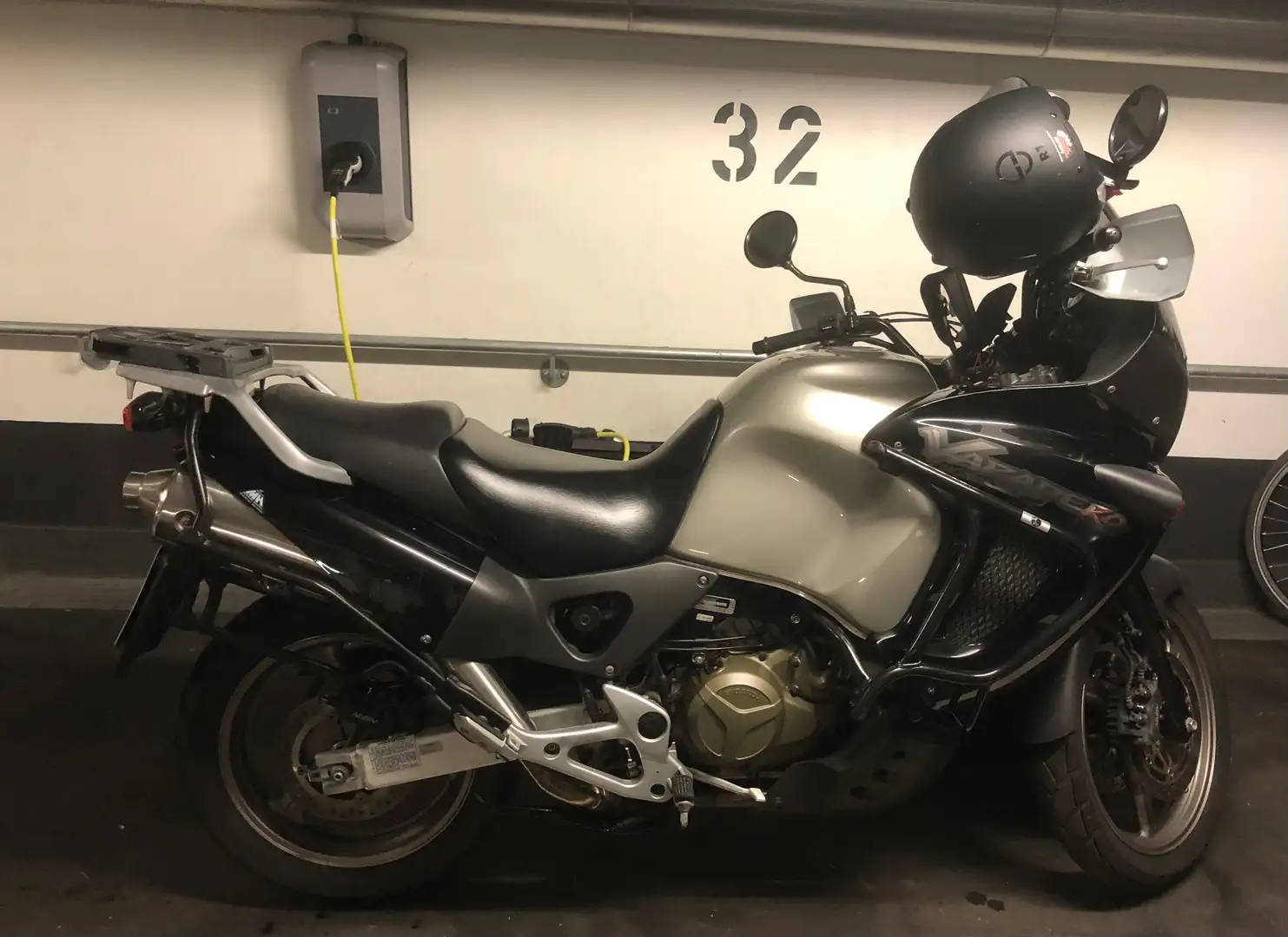 Honda Varadero XL1000VX Negru - 1