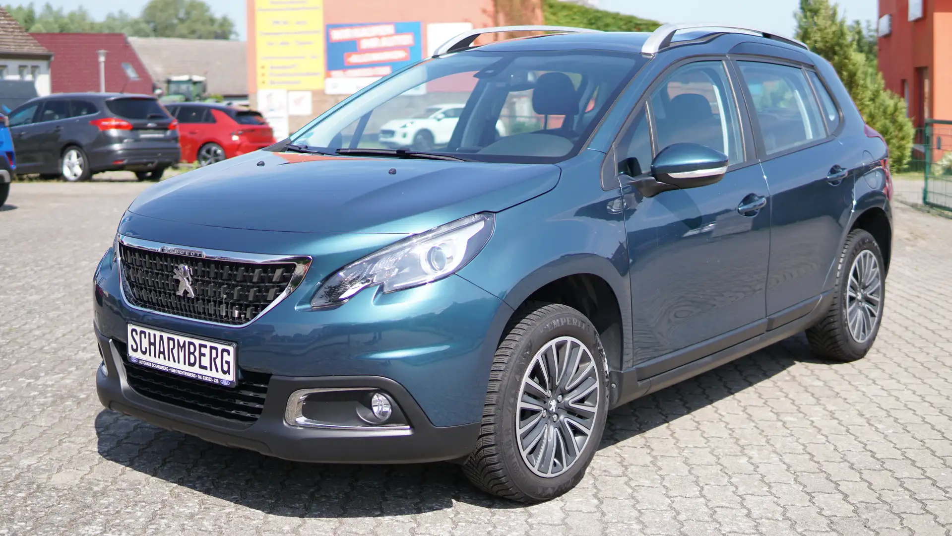 Peugeot 2008 PureTech 82 Active + PDC+ Klima + GÜNSTIG + Grün - 2