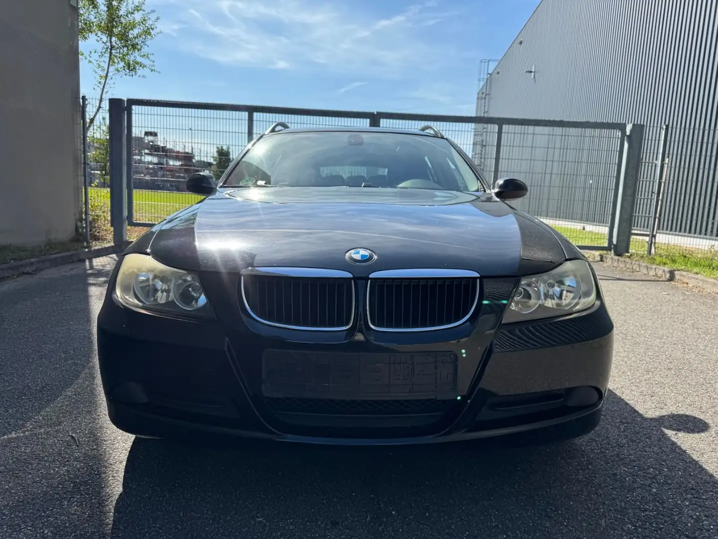 BMW 318 Baureihe 3 Touring 318i Schwarz - 2
