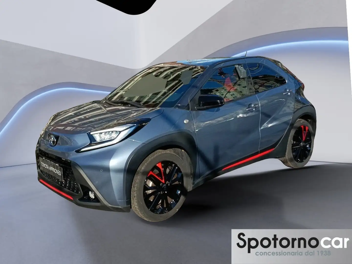 Toyota Aygo X Aygo X 1.0 VVT-i 72 CV 5p. Undercover Nero - 1