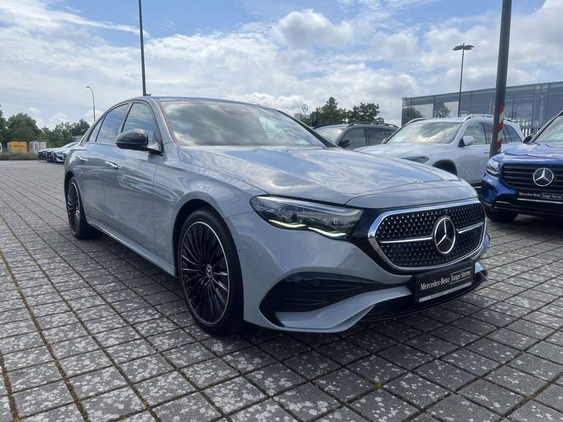 Mercedes-Benz E 400 e 4MATIC Limousine mit EQ Hybrid Technolog — photo 4