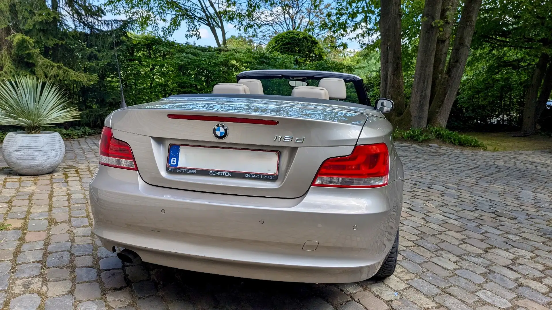 BMW 118 118d Cabrio - 1