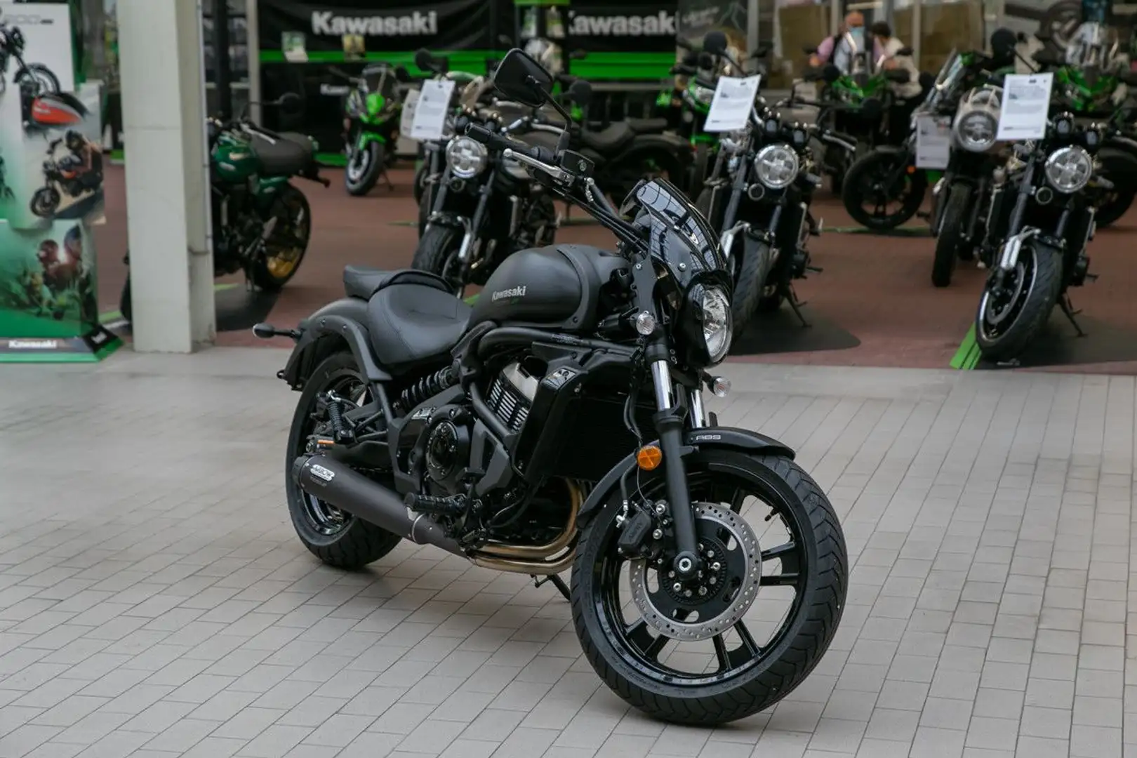 Kawasaki Vulcan S Performance , 1.Hand, unfallfrei Negru - 2