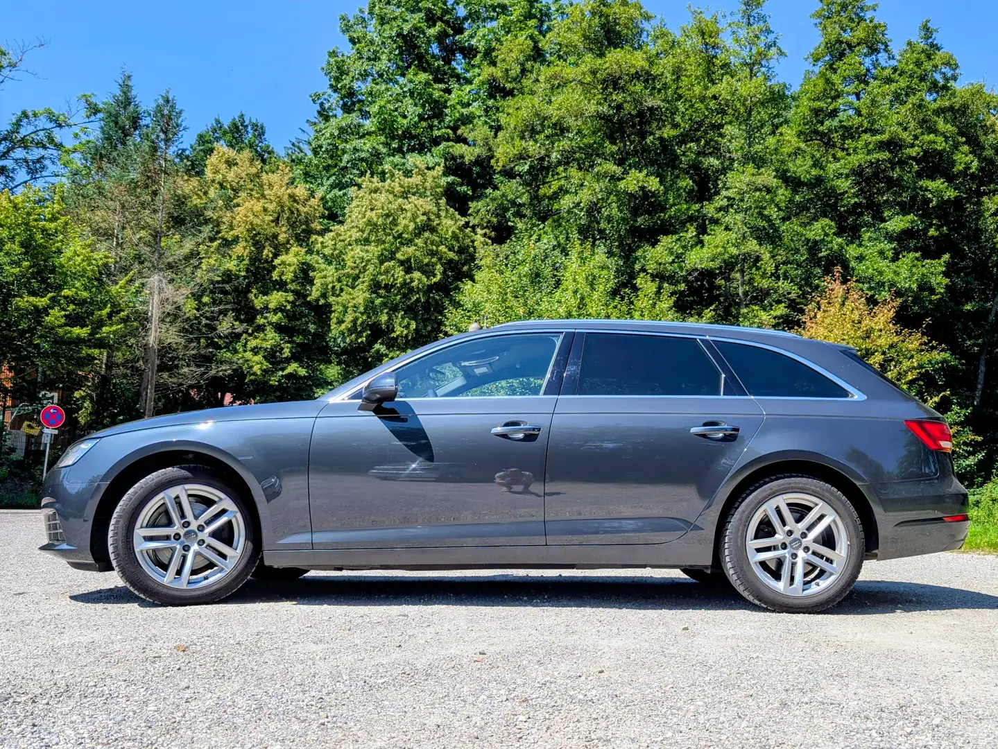 Audi A4 Audi A4 1.4 Avant TFSI S tronic NAVI*VIRTUAL*KAM Grau - 2