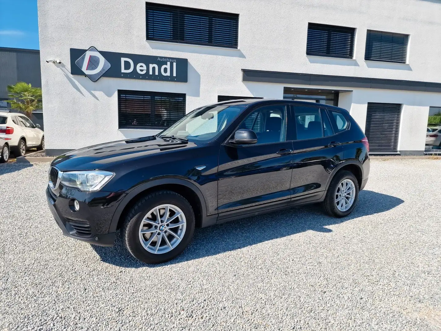 BMW X3 xDrive20d,Navi,HUD,AHK,PDC,Xenon,Lederlenkrad Noir - 2