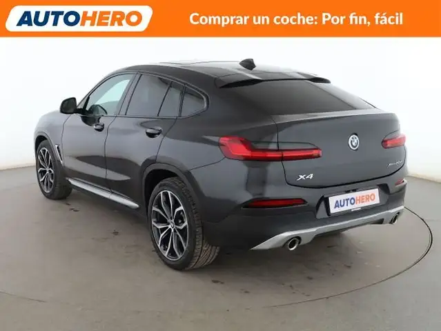 BMW X4 view 4