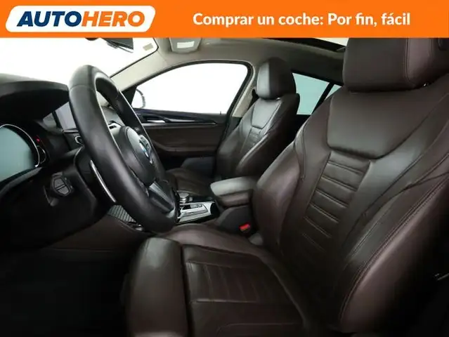 BMW X4 view 11