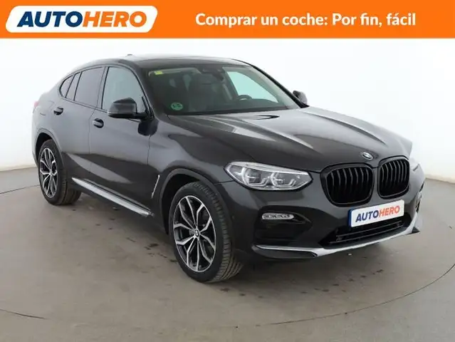 BMW X4 view 8