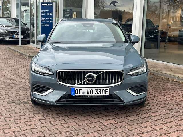 Volvo V60 T6 AWD Recharge Essential Auto