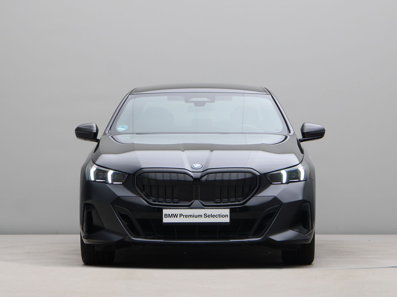 BMW 550 5 Serie 550e xDrive — photo 2