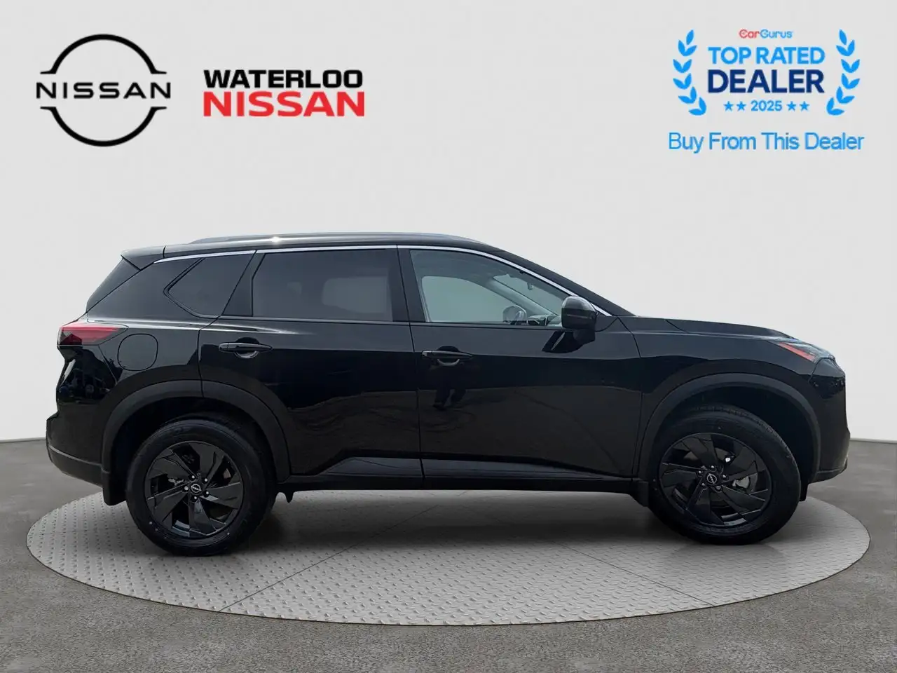 Nissan Rogue fotografie Nissan Rogue