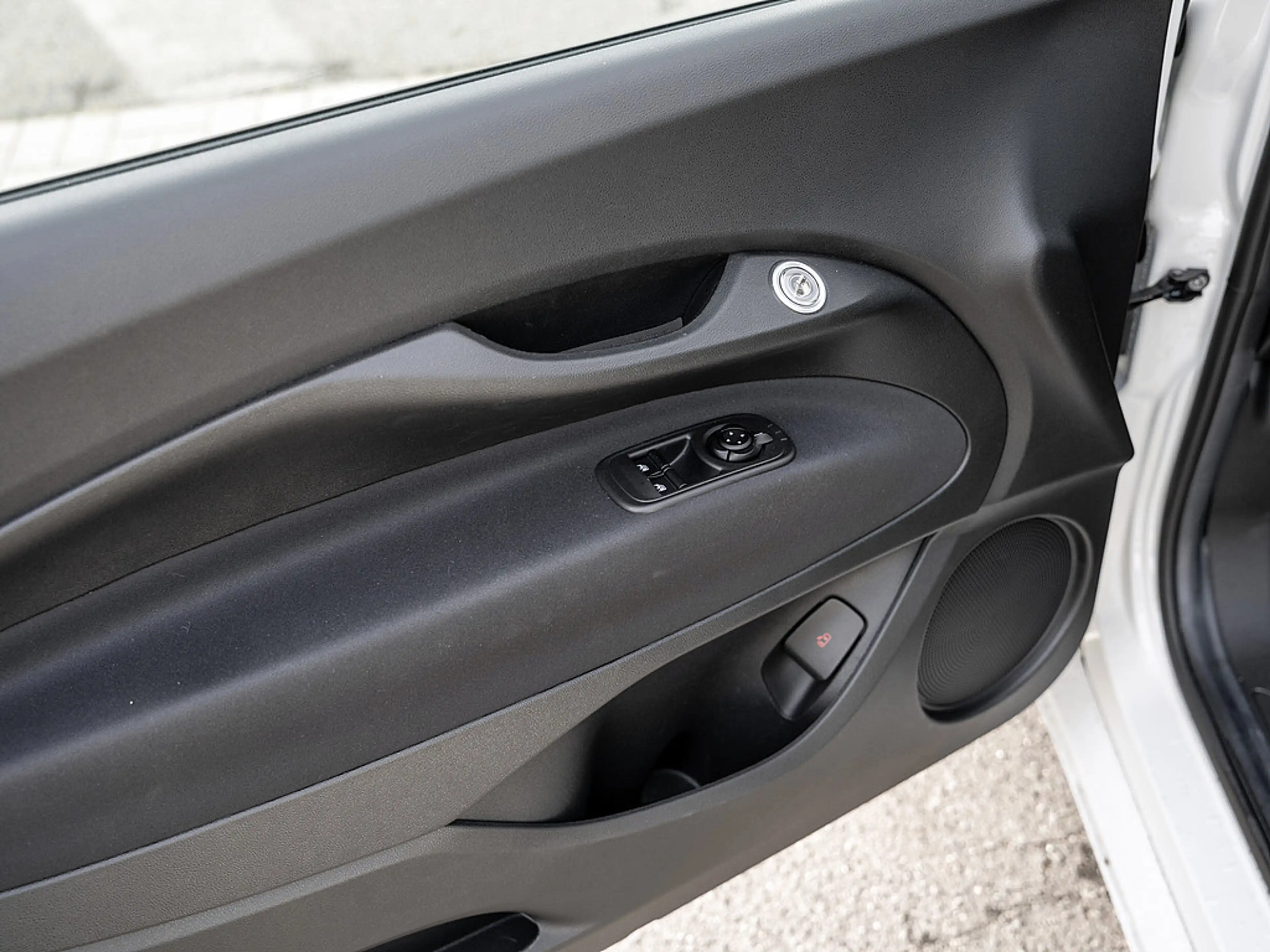 Fiat 500e Base 42kWh - CarPlay, Klimaautomatik, uv — photo 14