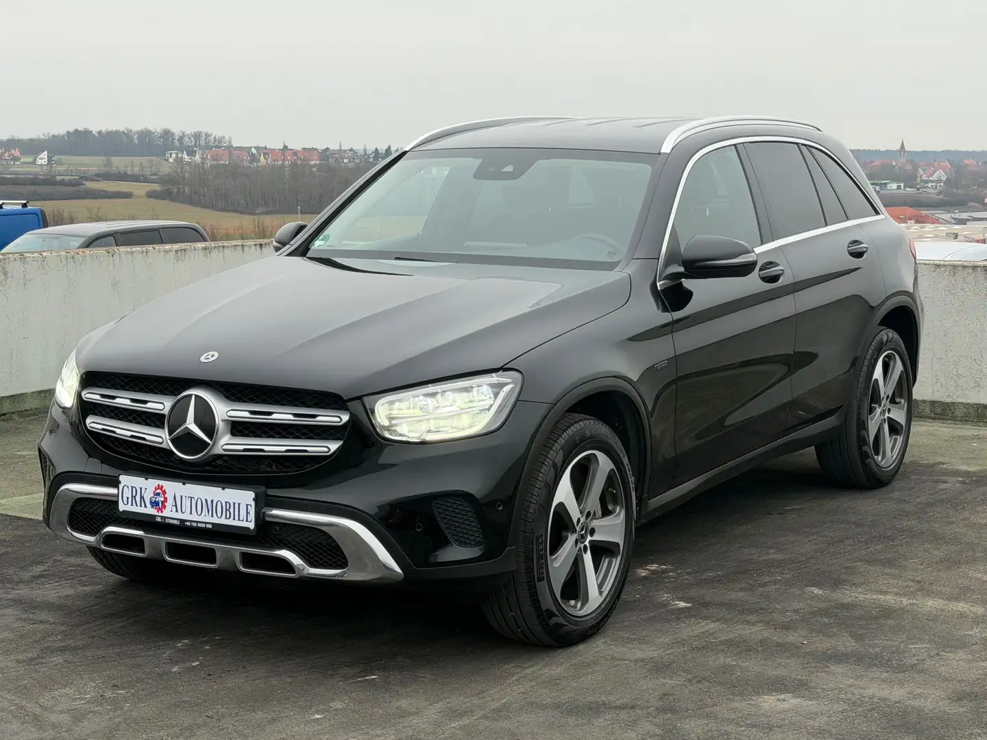 Mercedes-Benz GLC 300 GLC 300e 4Matic 9GTronic Matrix LED ACC F1-Schalt Schwarz - 1
