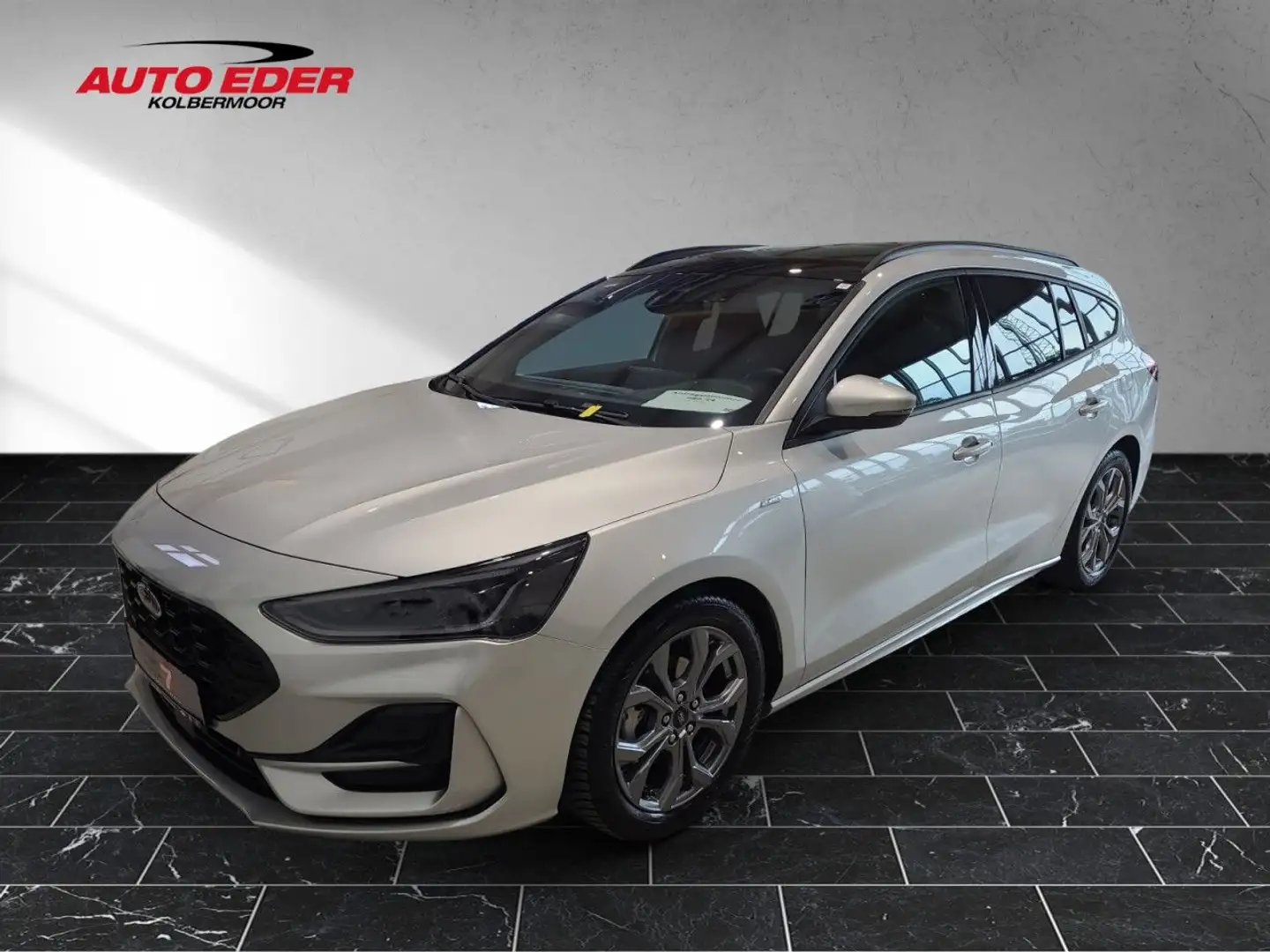 Ford Focus ST-Line Sportpaket Bluetooth Navi LED Klima Silber - 2