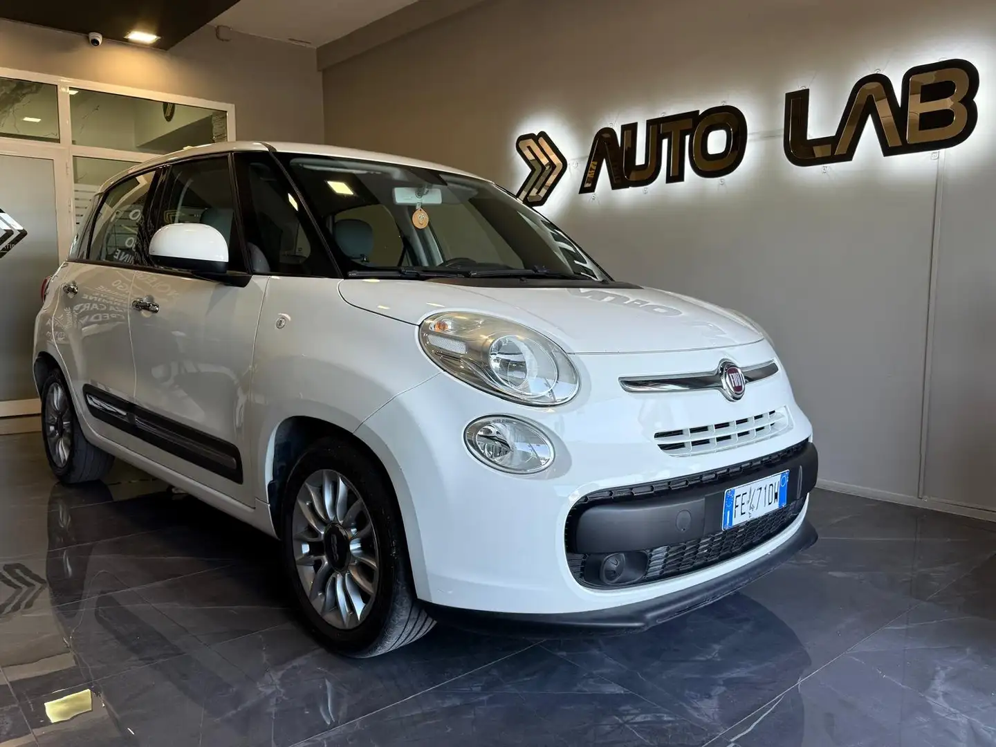 Fiat 500L 500L 1.3 mjt 95cv Blanc - 1