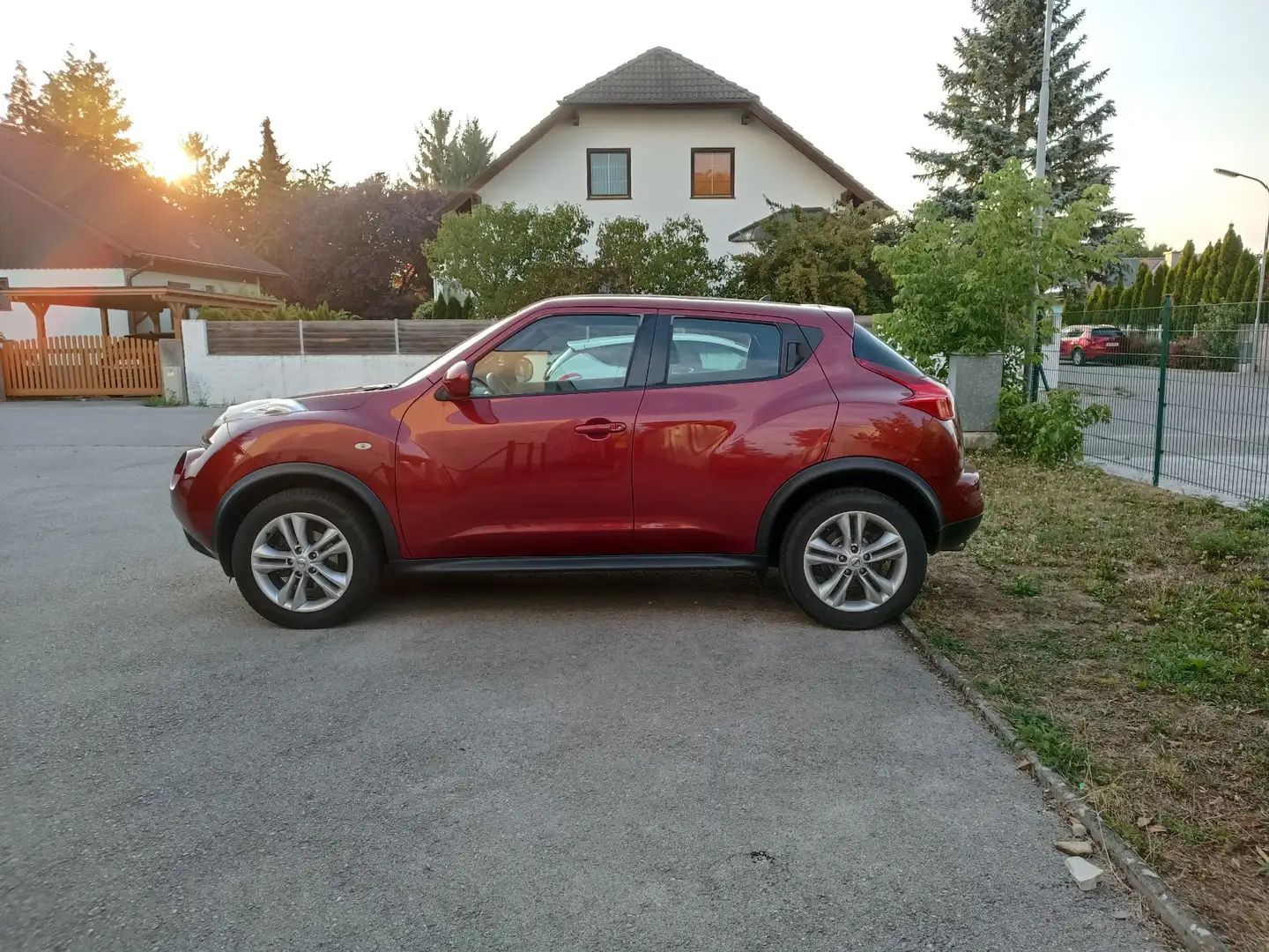 Nissan Juke Acenta Rot - 2