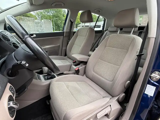 Volkswagen Golf Plus view 13