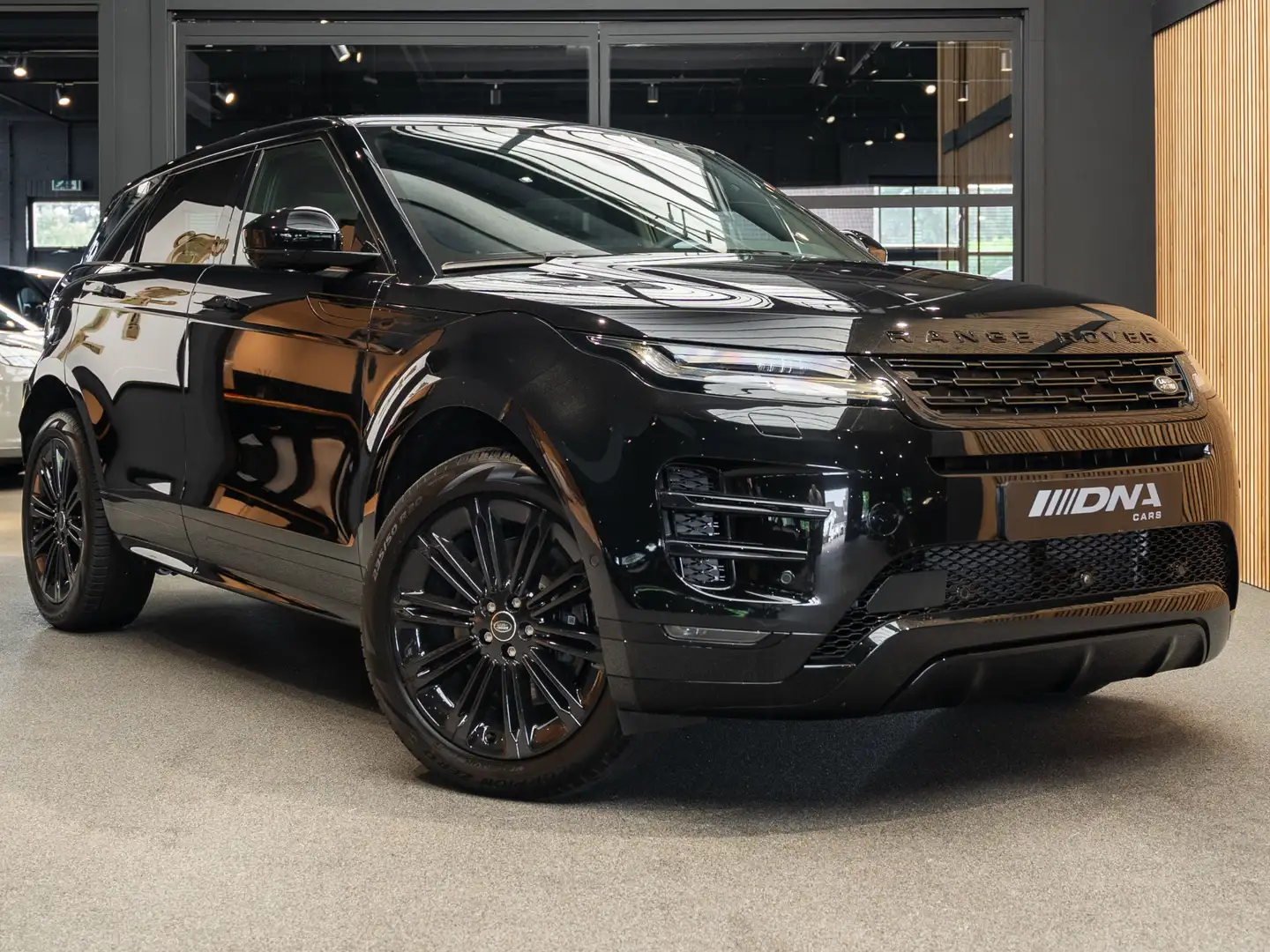 Land Rover Range Rover Evoque 1.5 P270e PHEV AWD Dynamic SE Schwarz - 1