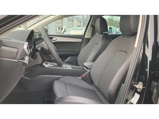 Seat Leon Leon view 10