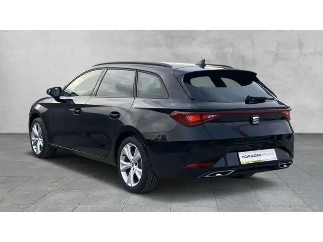 Seat Leon Leon view 3