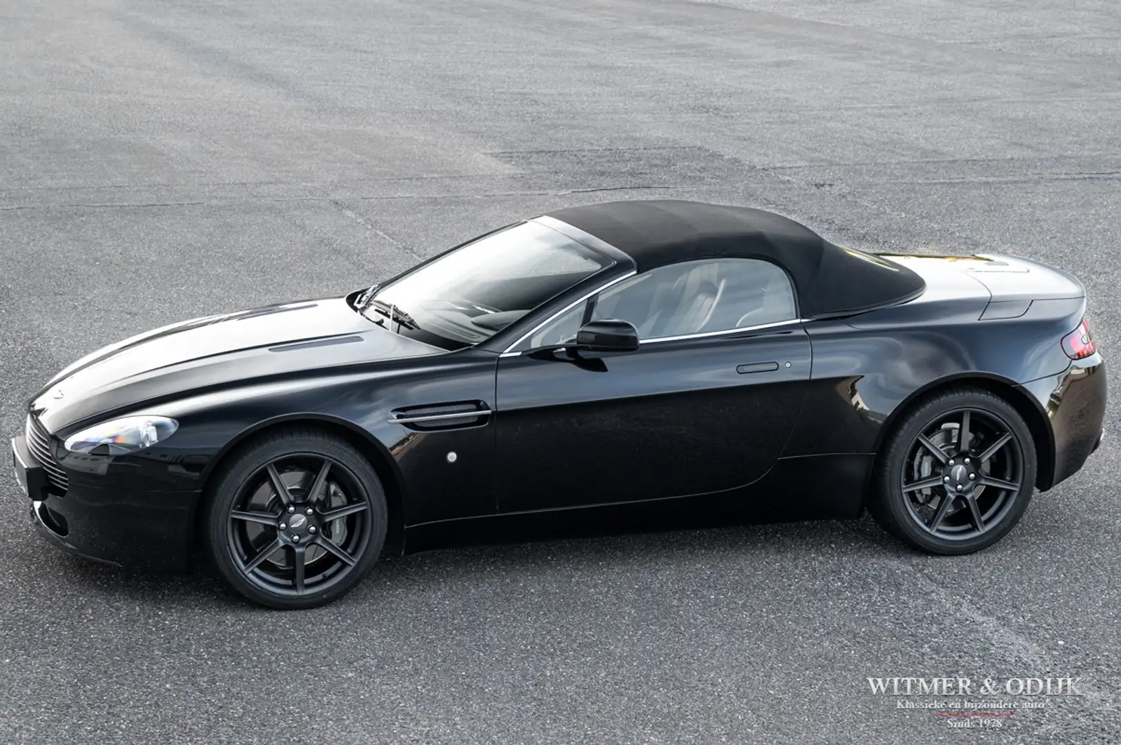 Aston Martin Vantage V8 Roadster 4.3 V8 Manual Zwart - 1