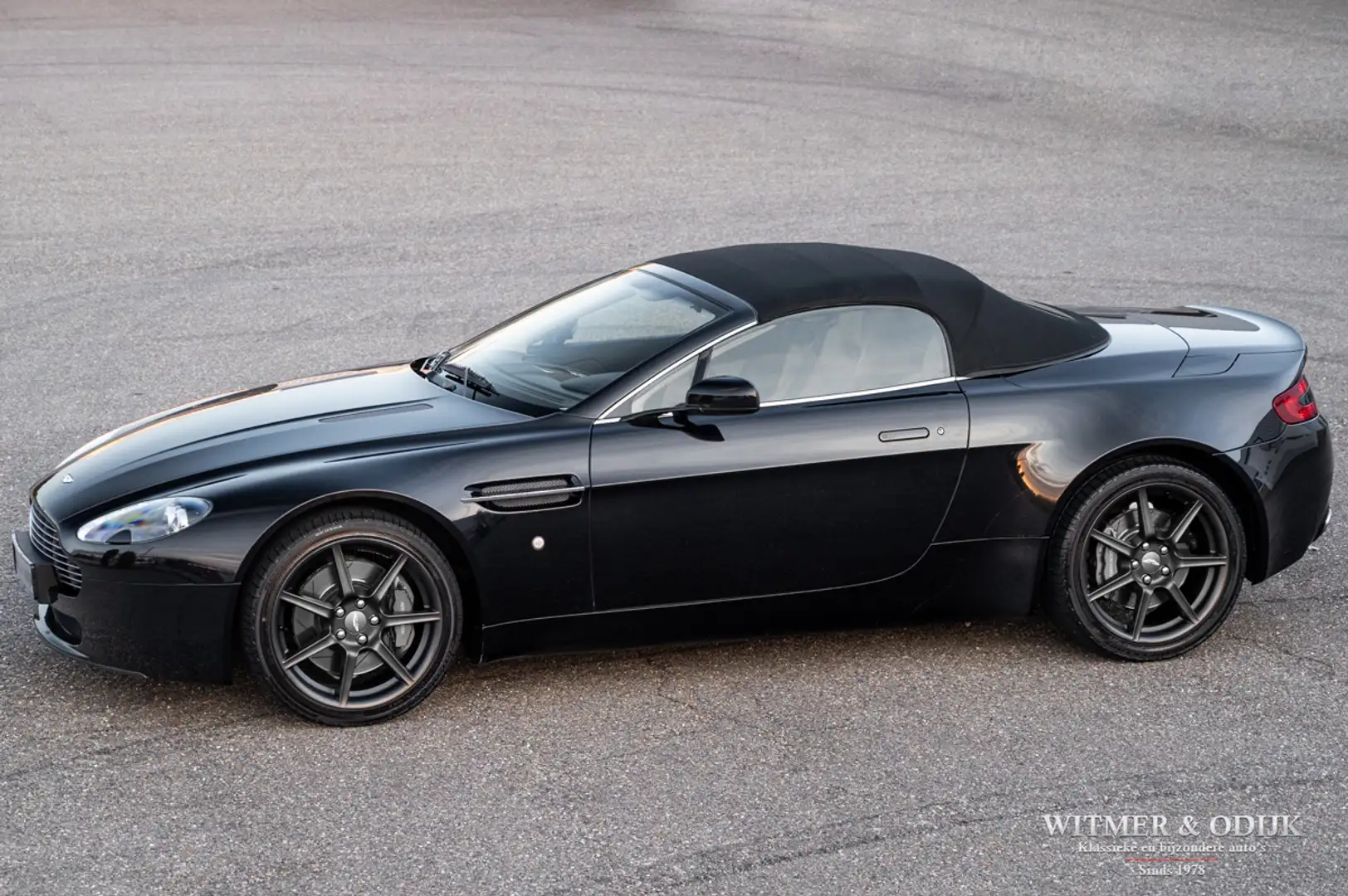 Aston Martin Vantage V8 Roadster 4.3 V8 Manual Чорний - 1