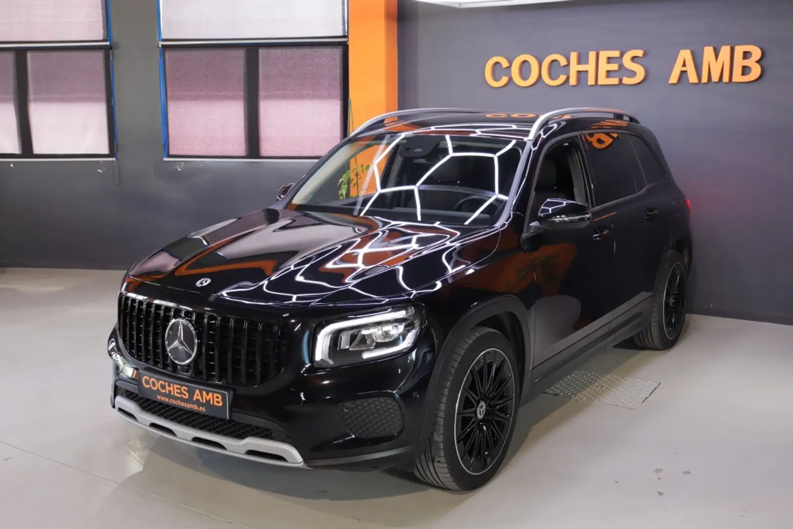 Mercedes-Benz GLB 200 200d 8G-DCT Negro - 2