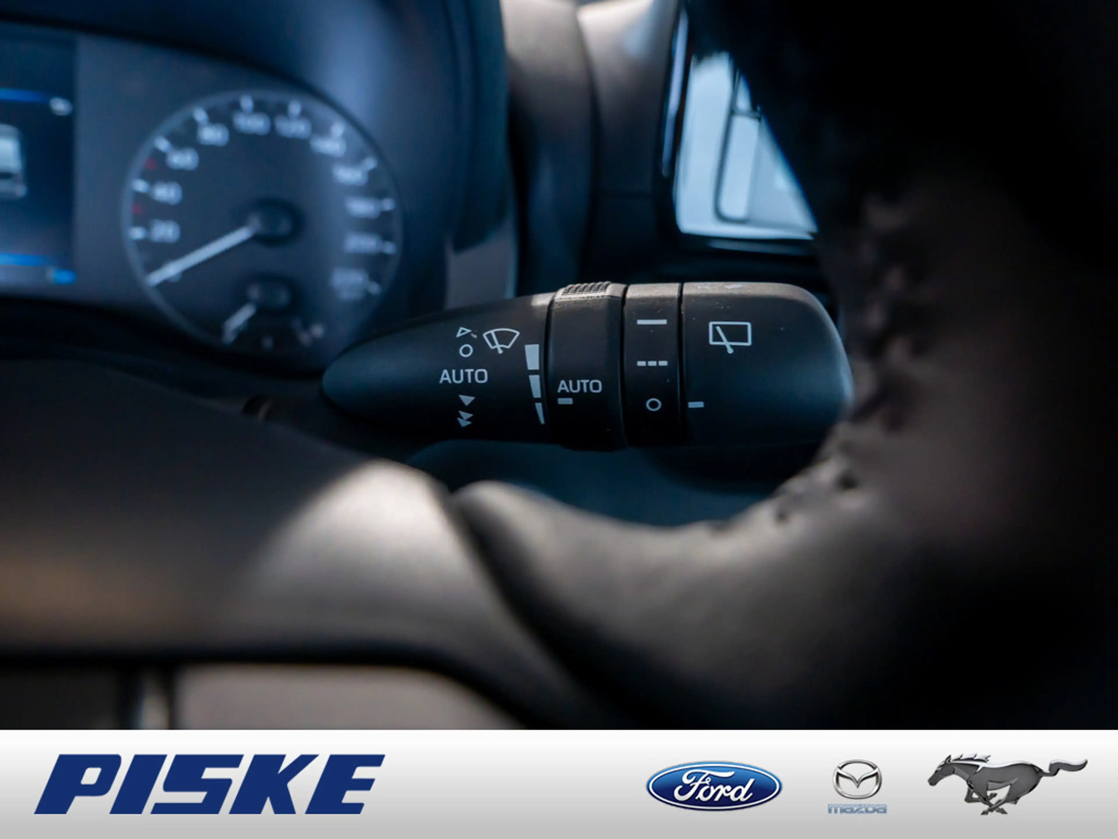 Mazda 2 Hybrid Exclusive-Line PDC SHZ FSE ACC — photo 13