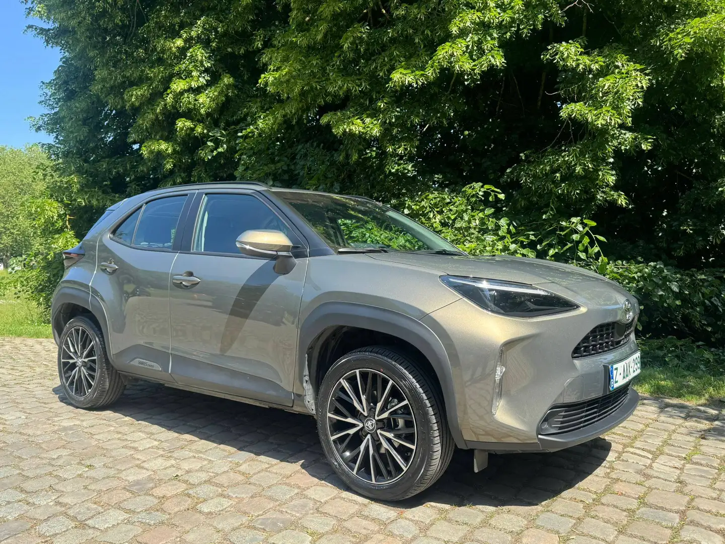toyota yaris cross