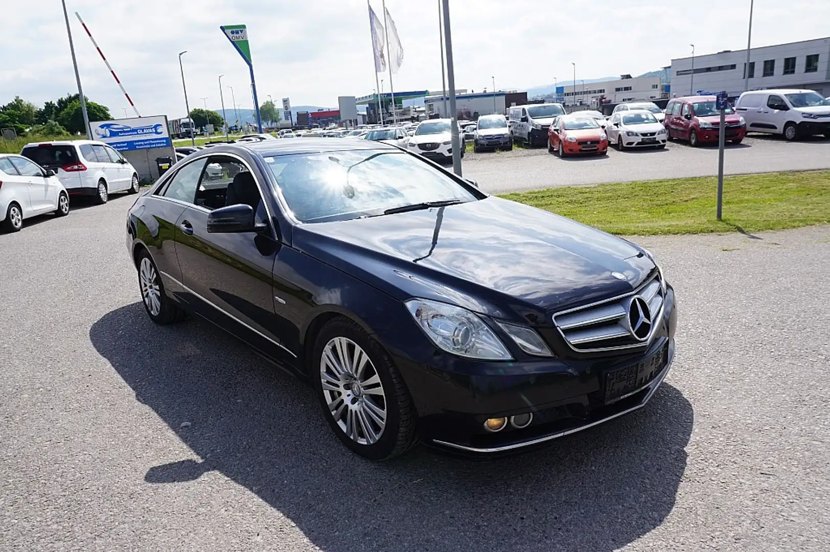 Mercedes-Benz E 220 BlueEfficiency CDI Aut. Negru - 2