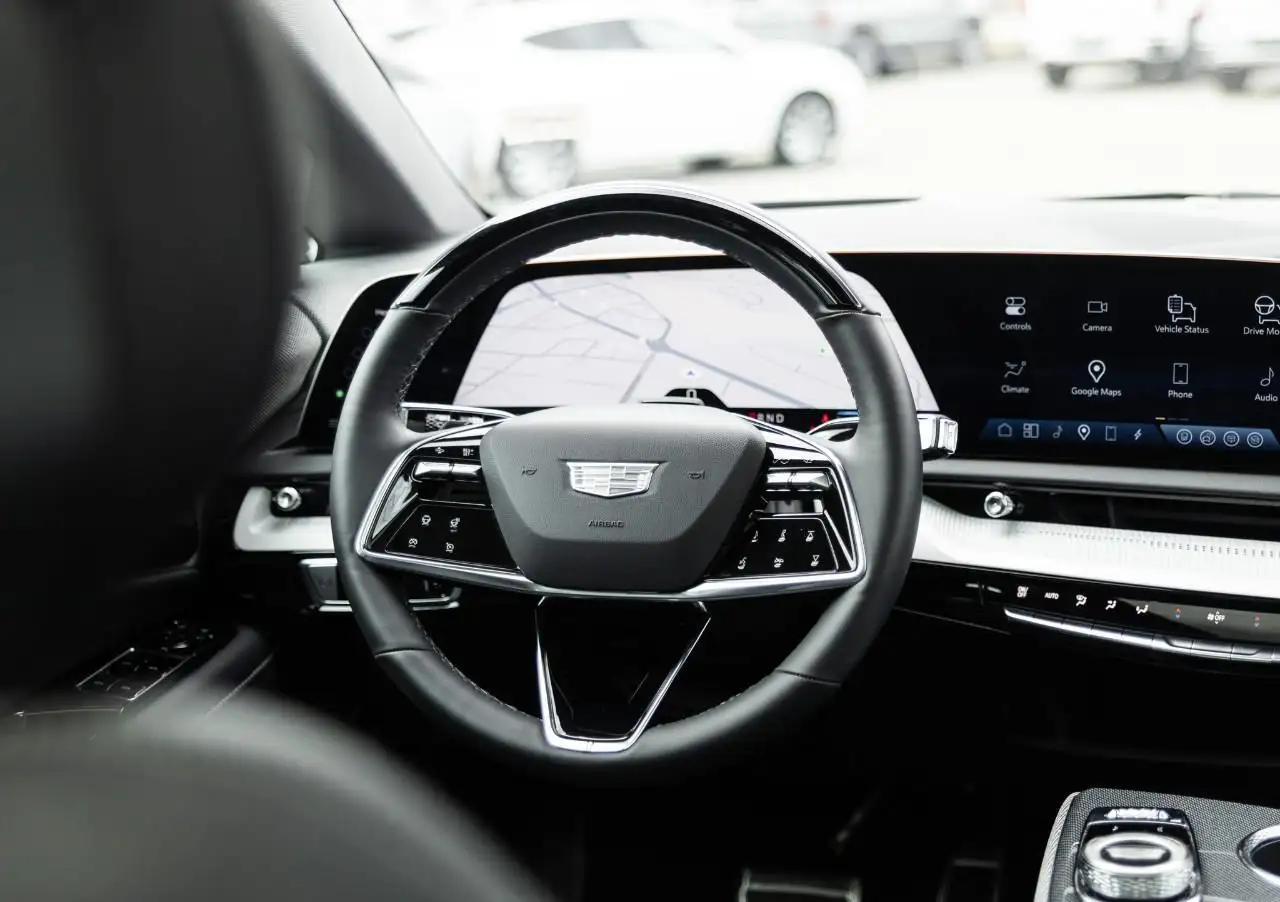 Cadillac Optiq снимка Cadillac Optiq