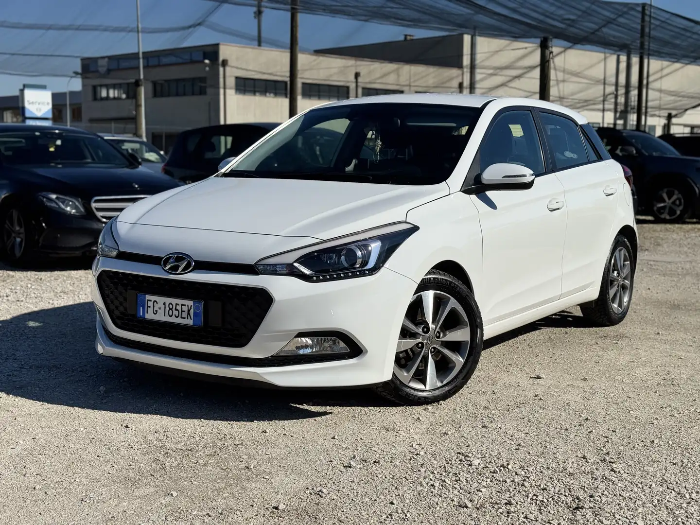 Hyundai i20 5p 1.1 crdi Classic - 1