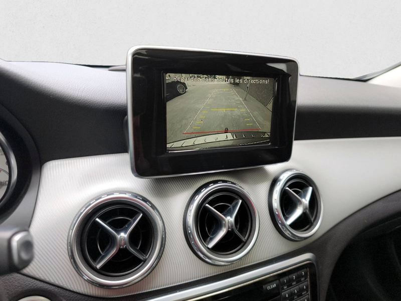 Mercedes-Benz GLA 200 d - MARCHANDS OU EXPORT — photo 15