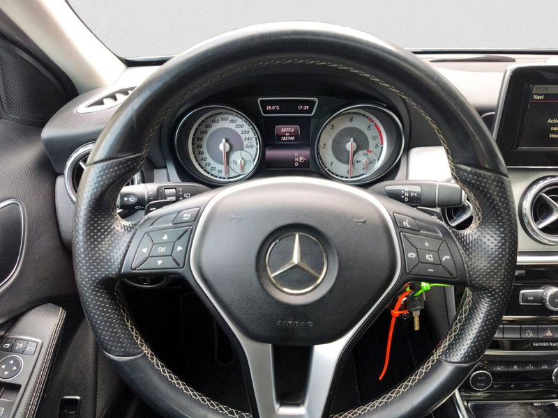 Mercedes-Benz GLA 200 d - MARCHANDS OU EXPORT — photo 14