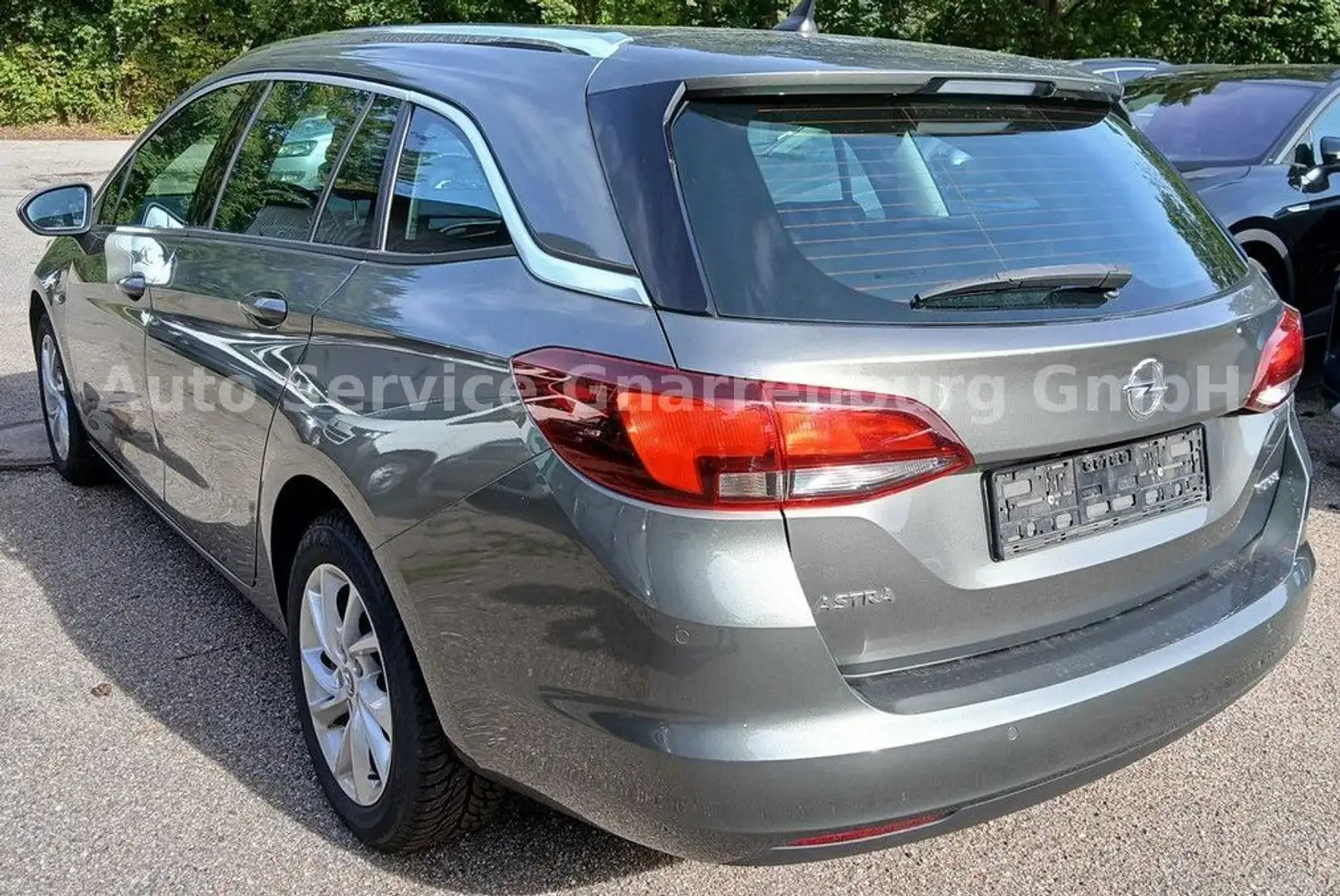 Opel Astra K Sports Tourer Innovation AUTOMATIK Grau - 2