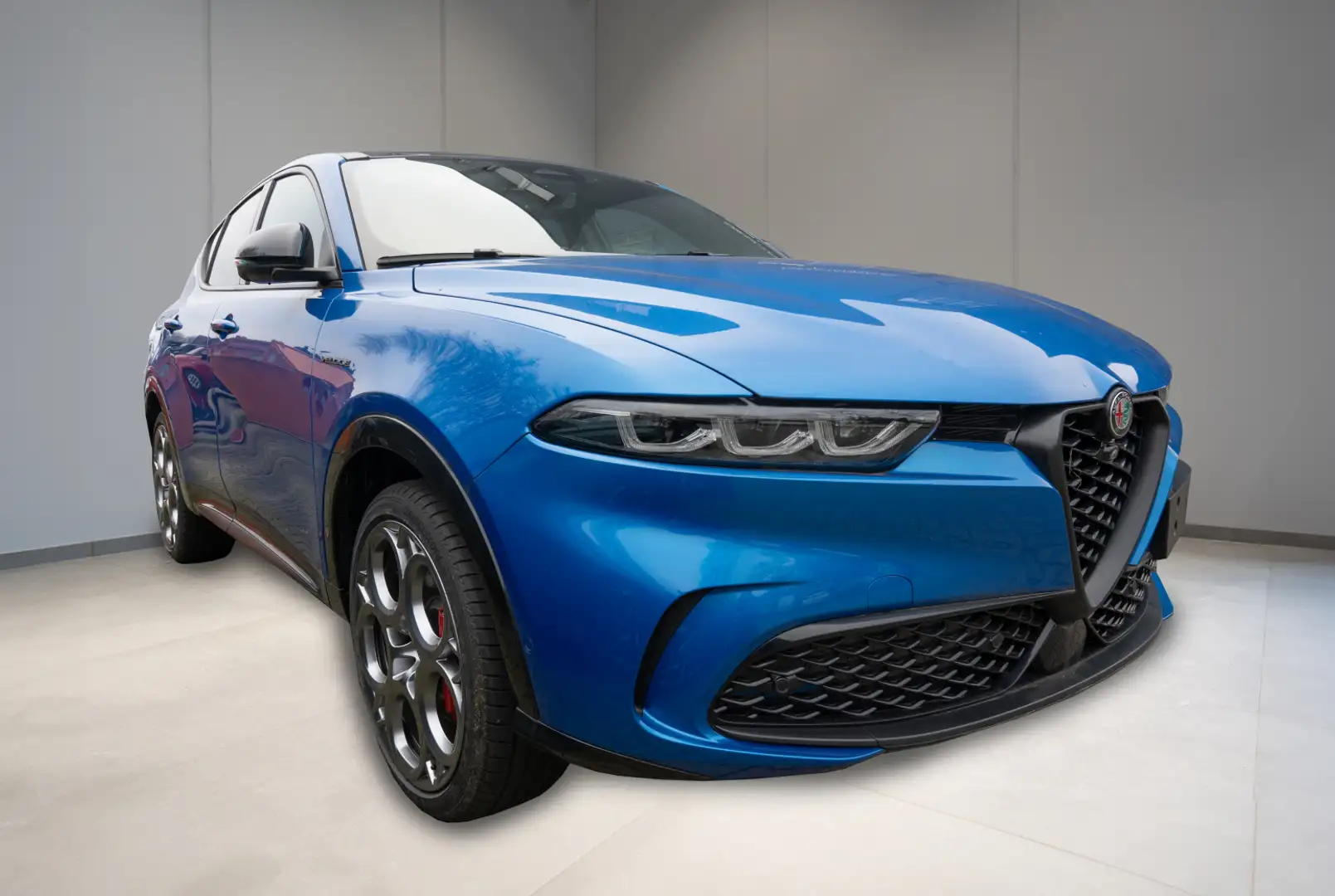Alfa Romeo Veloce Plug-In-Hybrid AWD Синій - 2