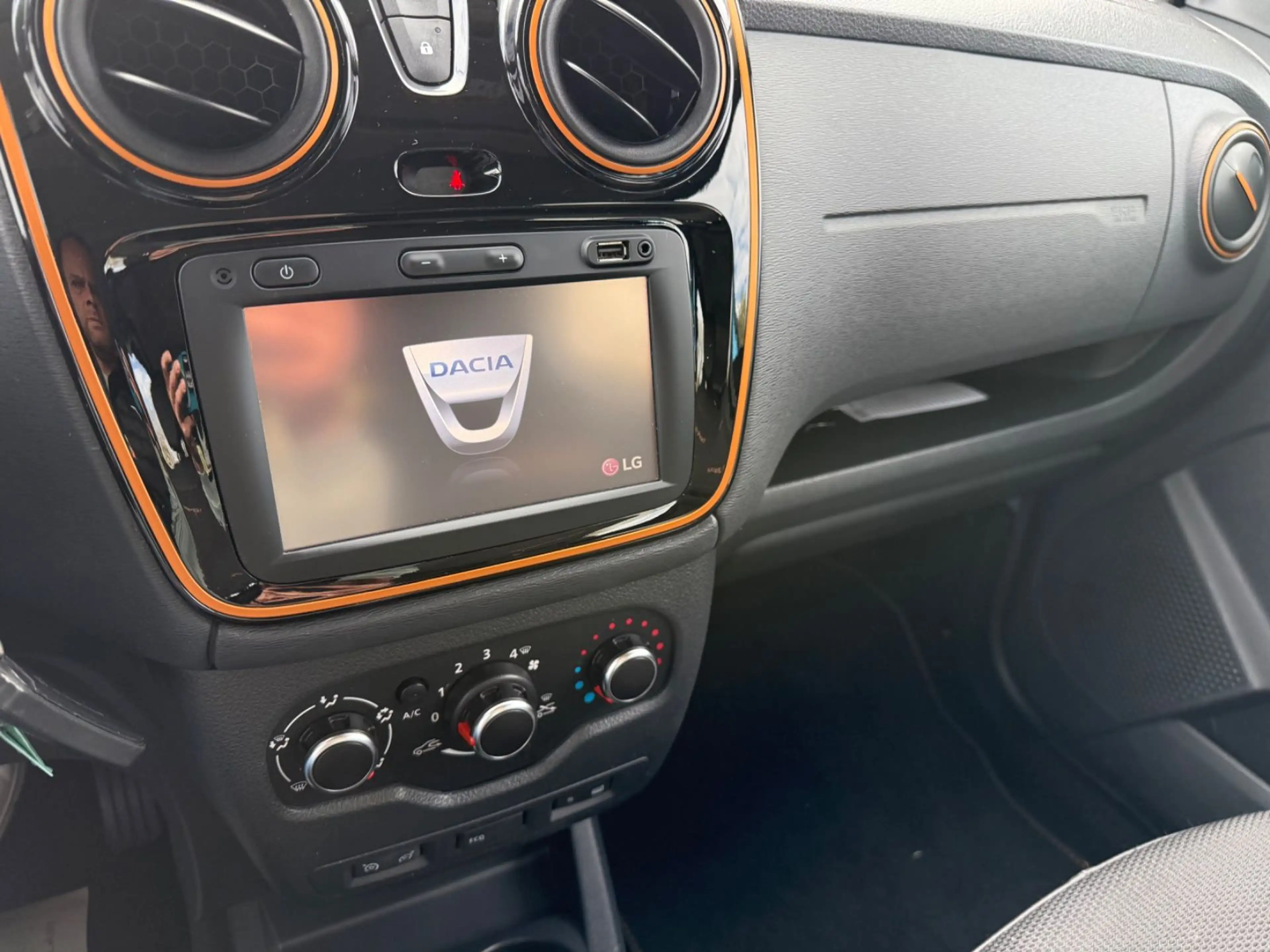 Dacia Dokker Stepway Celebration 1 Hand+ PDC+SITZHEIZU — photo 10