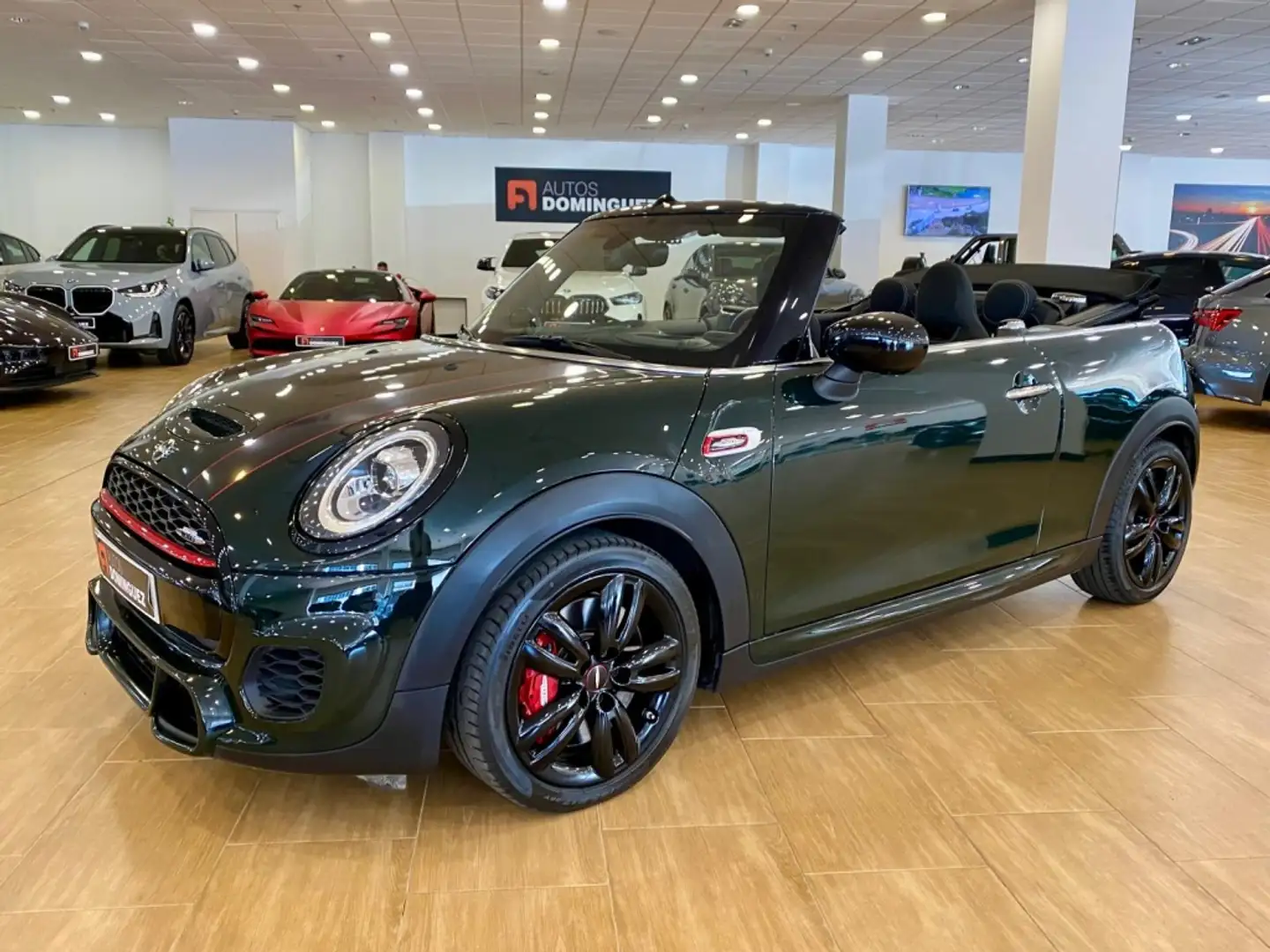 MINI John Cooper Works Cabrio Aut. Чёрный - 1