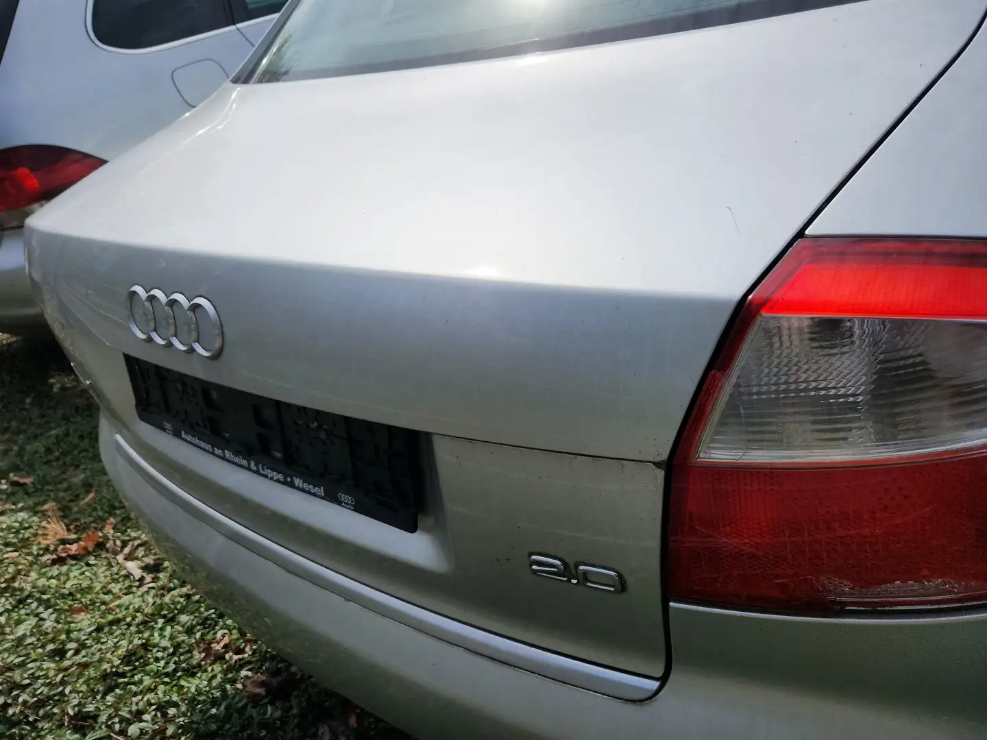 Audi A4 2.0 Argent - 2