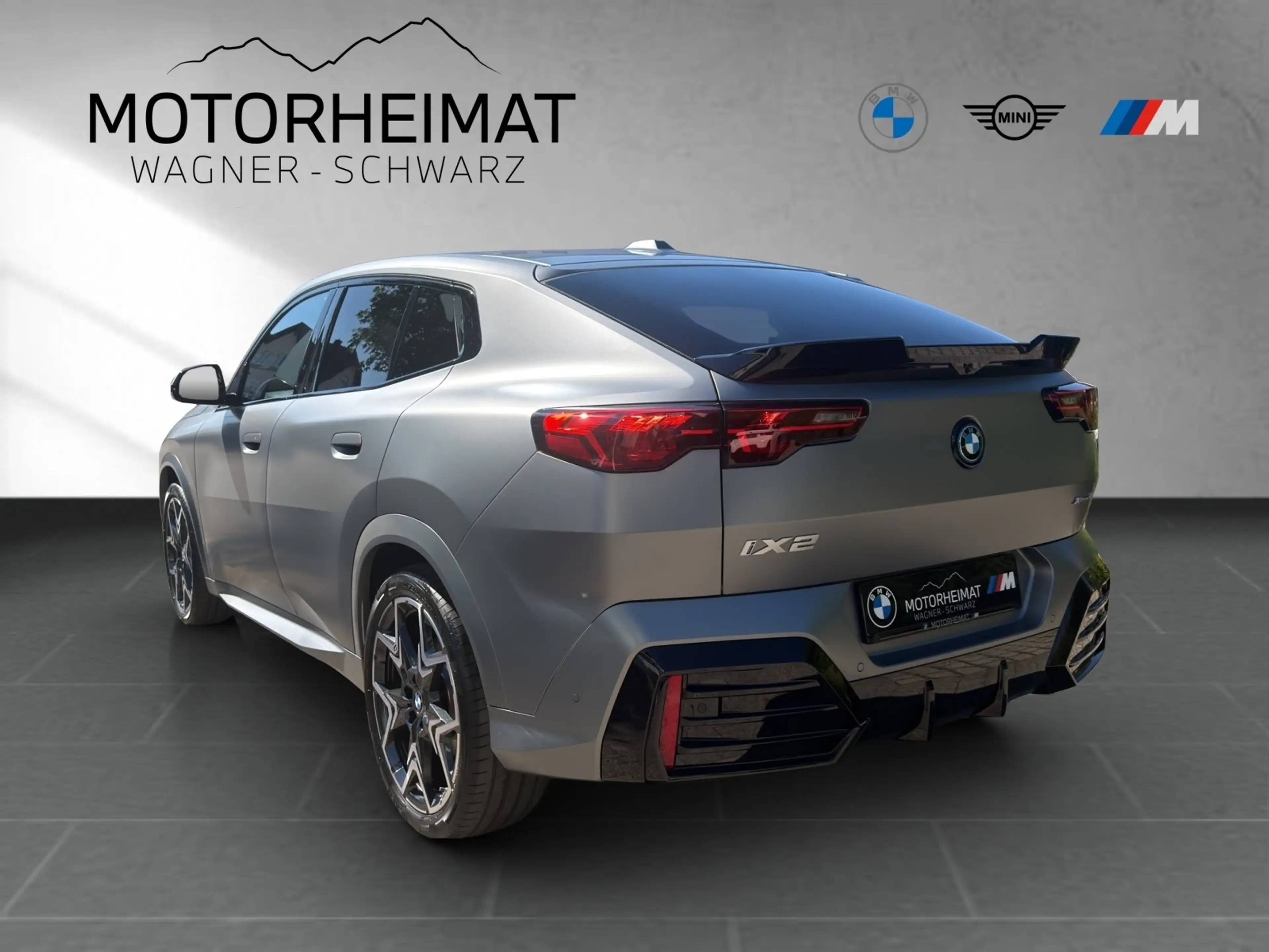 BMW iX2 xDrive30 — photo 5