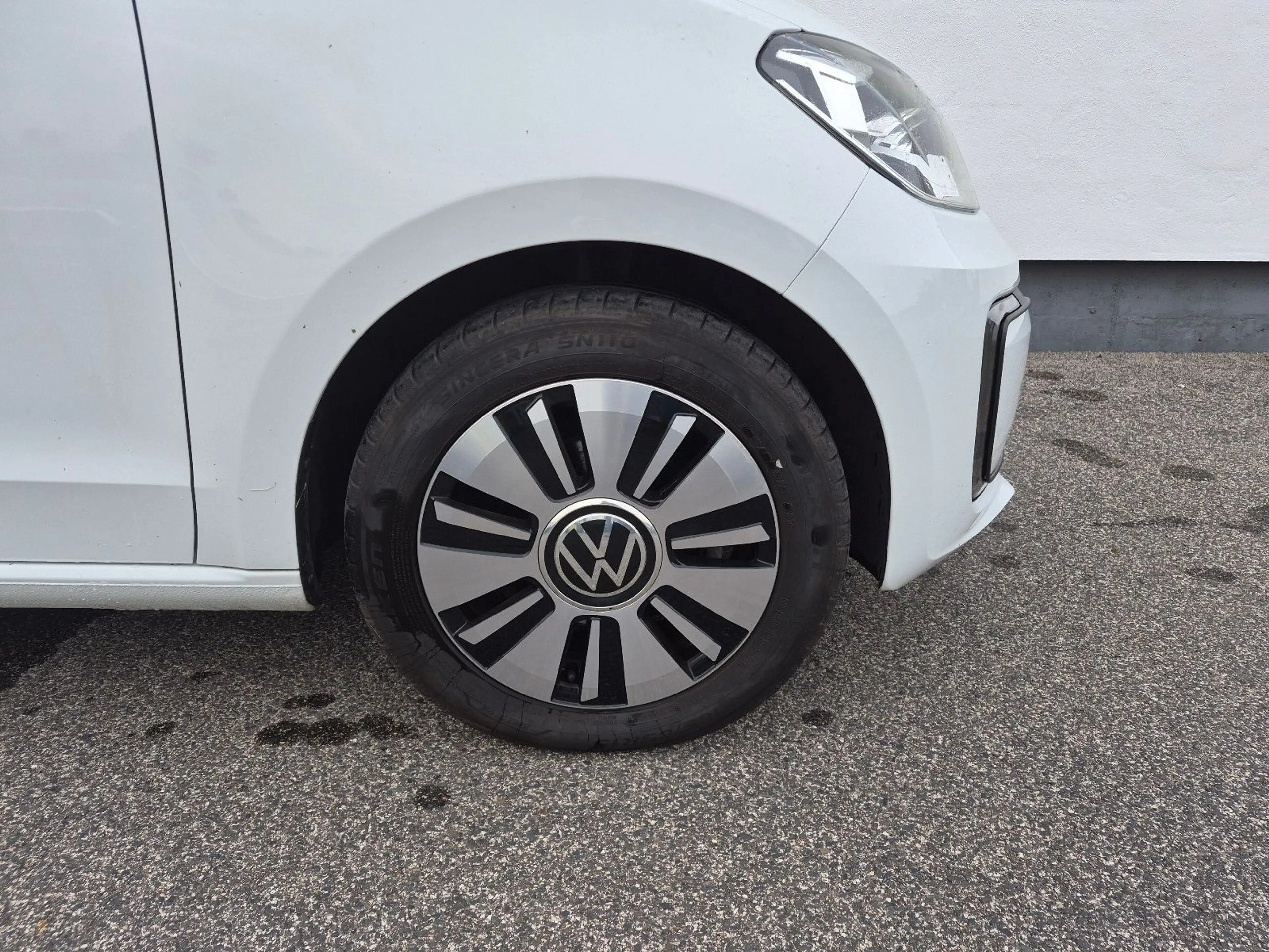 Volkswagen e-up! beh.Fronts/Sitzhz/Bluet./Regens/Alu/Climat — photo 12