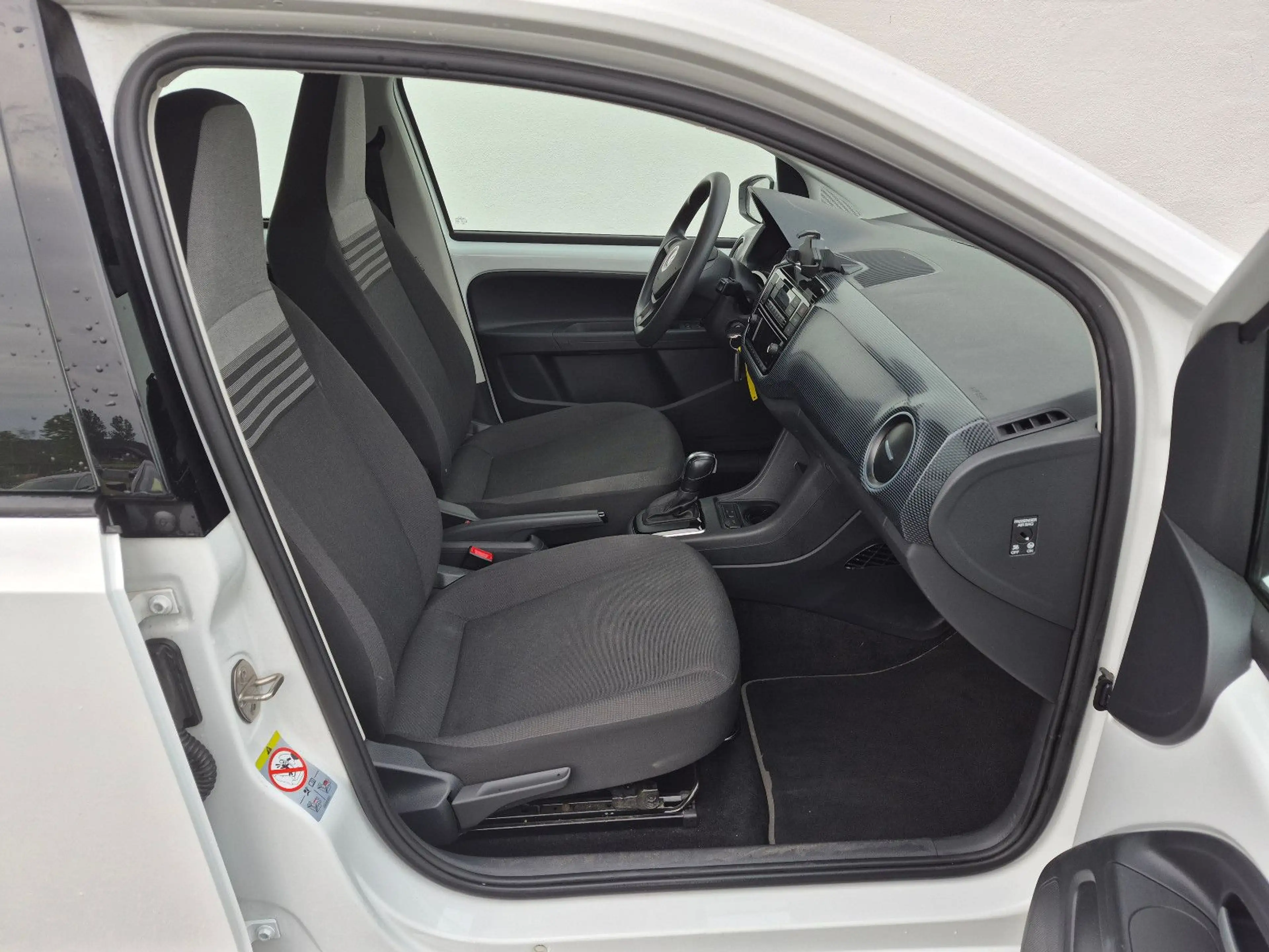 Volkswagen e-up! beh.Fronts/Sitzhz/Bluet./Regens/Alu/Climat — photo 8
