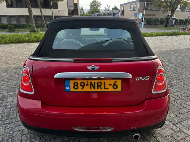 Mini Convertible view 9